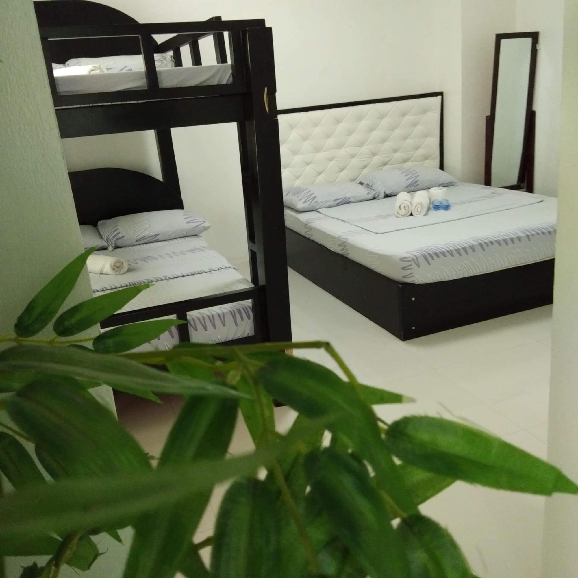 N&J Lopez Lodging House باساي الغرفة الصورة